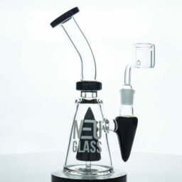 NEU Concentrate Rig Pyramid (8″)