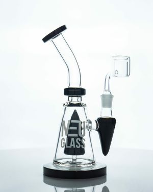 NEU Concentrate Rig Pyramid (8″)