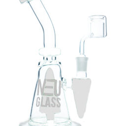 NEU Concentrate Rig Pyramid (8″)